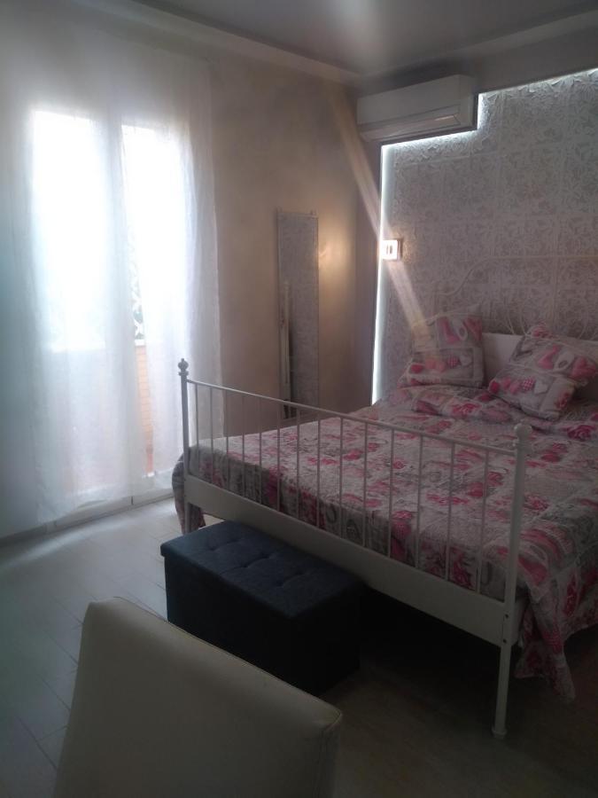 Rosilienza Suites Private Spa, Patio Garden Free Trasfer To & From Airport Fiumicino Buitenkant foto