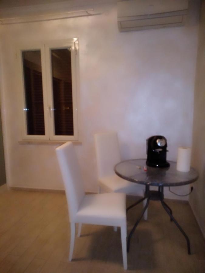 Rosilienza Suites Private Spa, Patio Garden Free Trasfer To & From Airport Fiumicino Buitenkant foto