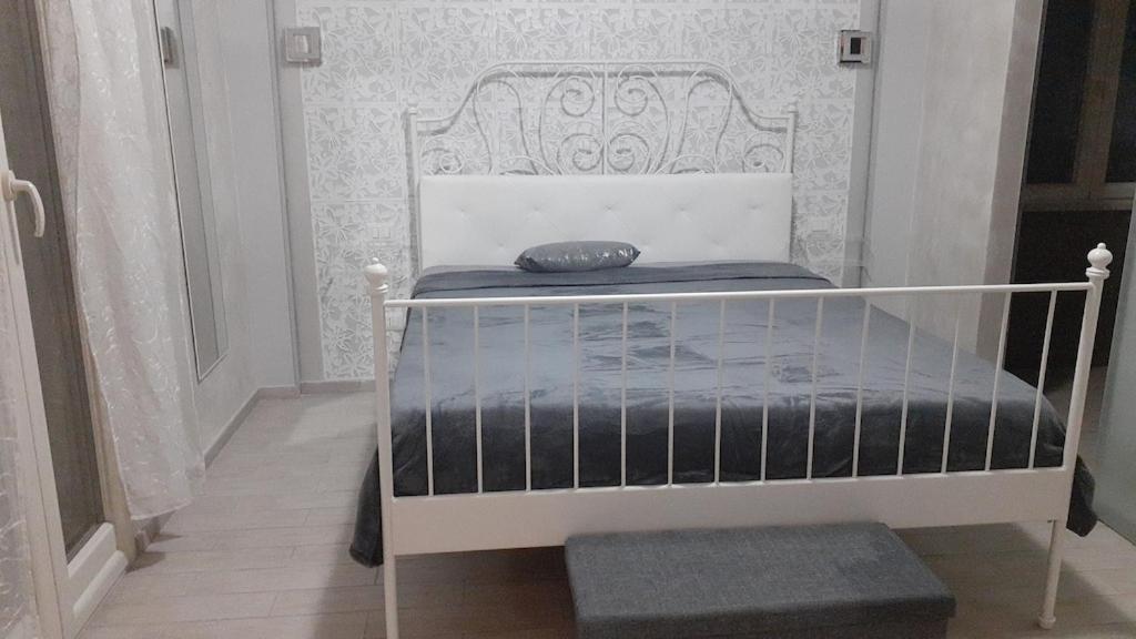 Rosilienza Suites Private Spa, Patio Garden Free Trasfer To & From Airport Fiumicino Buitenkant foto