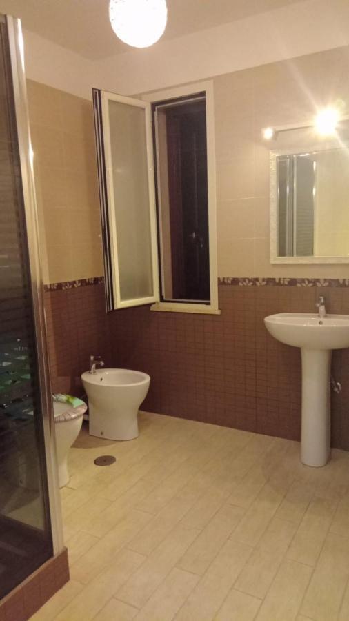 Rosilienza Suites Private Spa, Patio Garden Free Trasfer To & From Airport Fiumicino Buitenkant foto