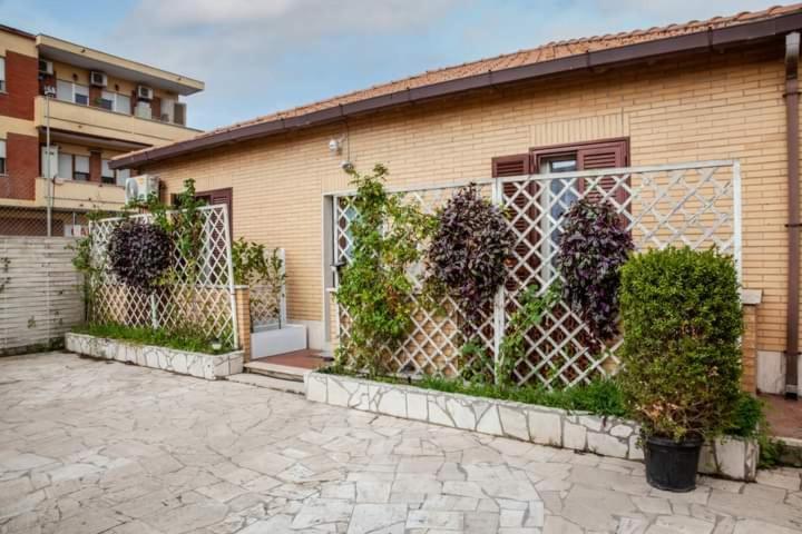 Rosilienza Suites Private Spa, Patio Garden Free Trasfer To & From Airport Fiumicino Buitenkant foto